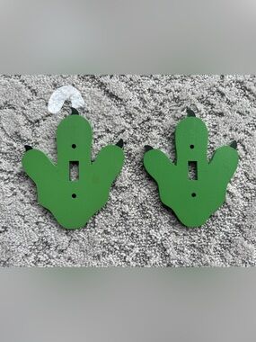 Hobby Lobby Dinosaur Bedroom Accent Cover (Set of 2)